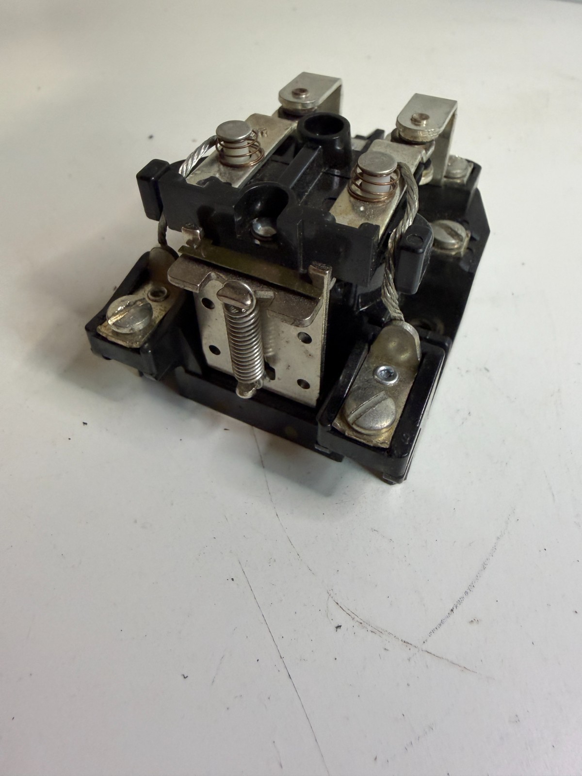 AMF Potter & Brumfield PRD11AYO-240 Relay PRD11AY0-240. NOS