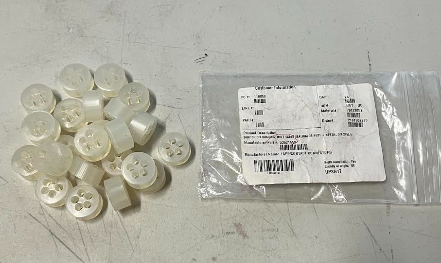 Lot of 24 Lapp 53621550 Multiple sealing insert PG 21 5 Cable Entries 5mm dia.