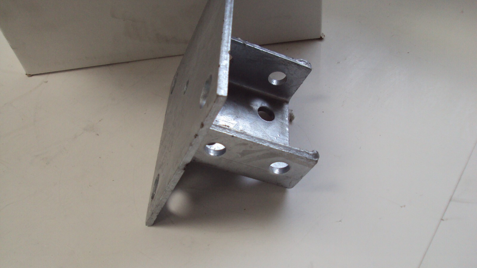 PHOENIX POST BASE DOUBLE CHANNEL P/N B281SQHDG, 4 HOLE SQ 3-1/2″ HD