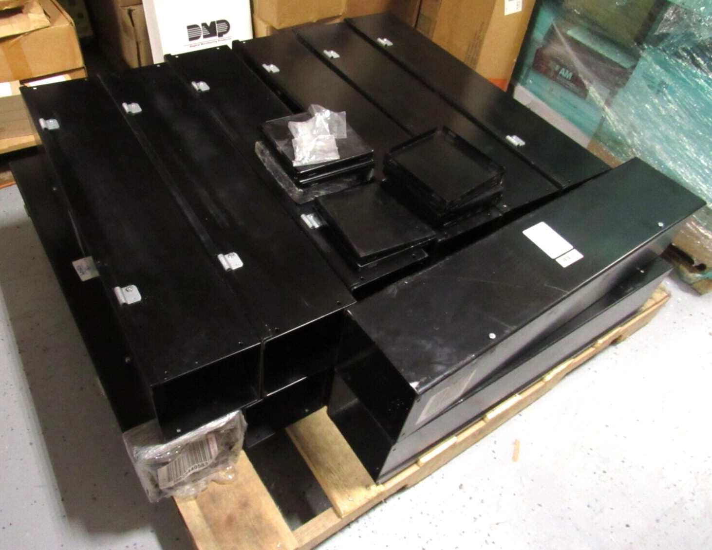 Unity CON6630GNK Pallet Includes 14 Wireways + 11 Caps [CTW]