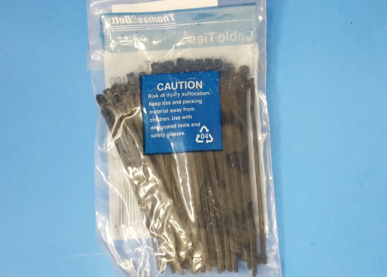 100 pcs- Cable Tie 18lb 4″ UV Black All-Nylon, L-4-18-0-C