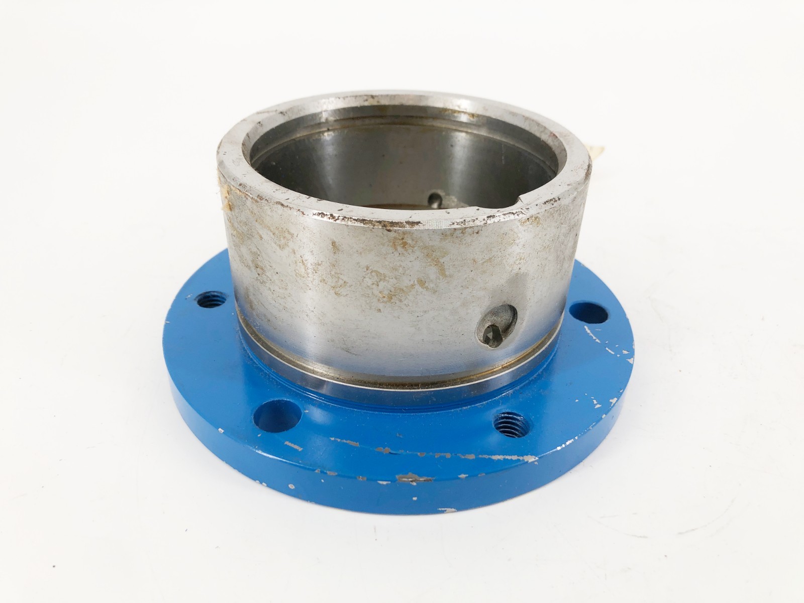 New D04872A-1000 Bearing Housing for Goulds 3196MTX Iron – No Box