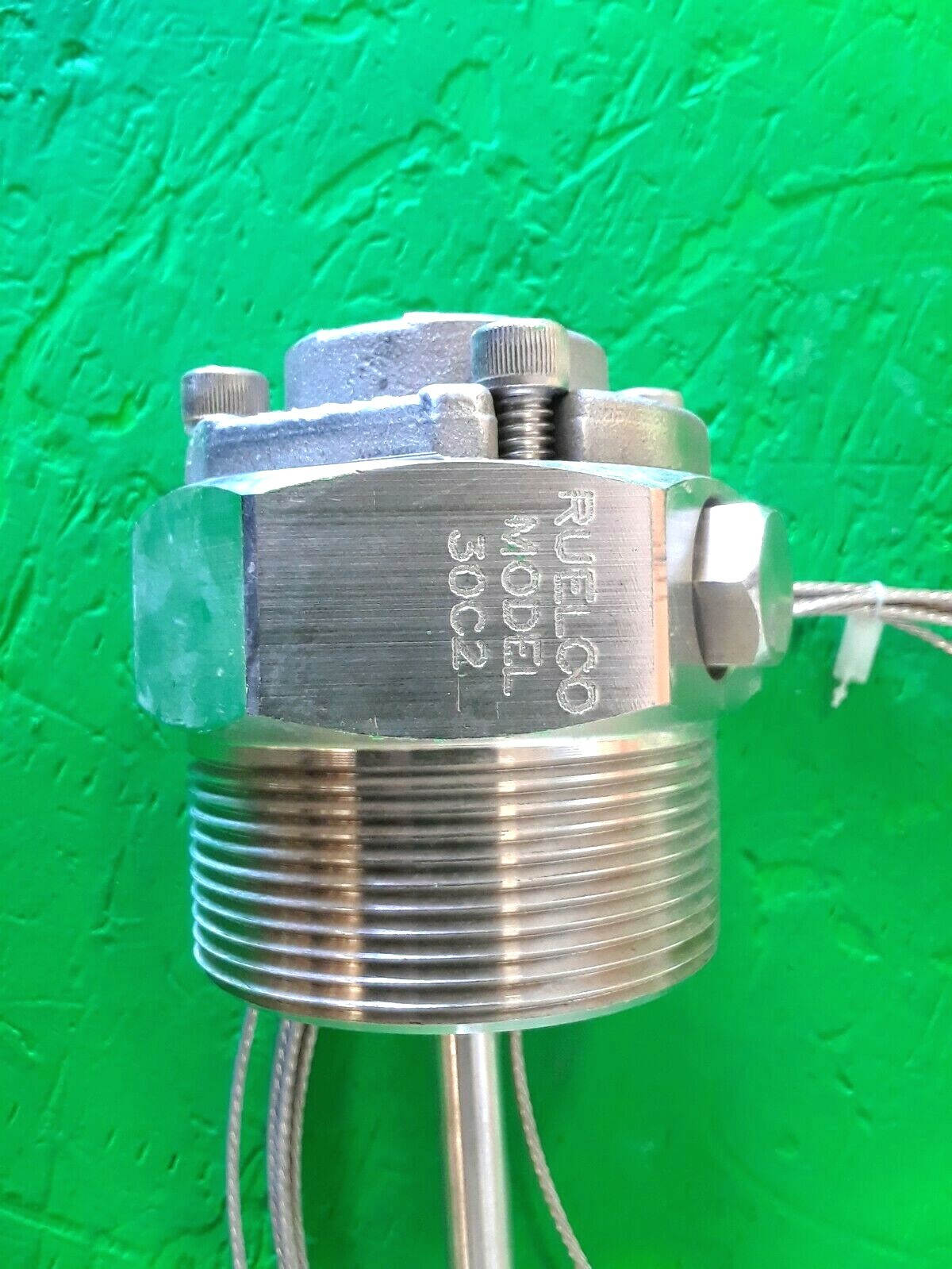 🟠 RUELCO 2″ PNEUMATIC LIQUID LEVEL SWITCH PESSCO IS OFFERING 1 R032221-10-12 🗽