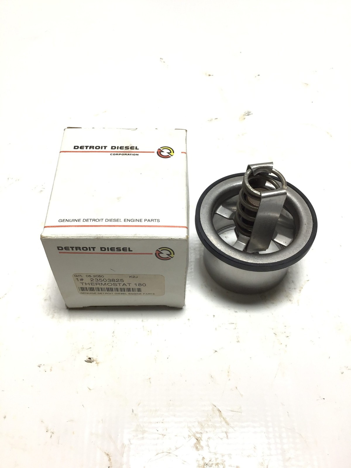 Genuine Detroit Diesel 23503825 Engine Coolant Thermostat 180°F