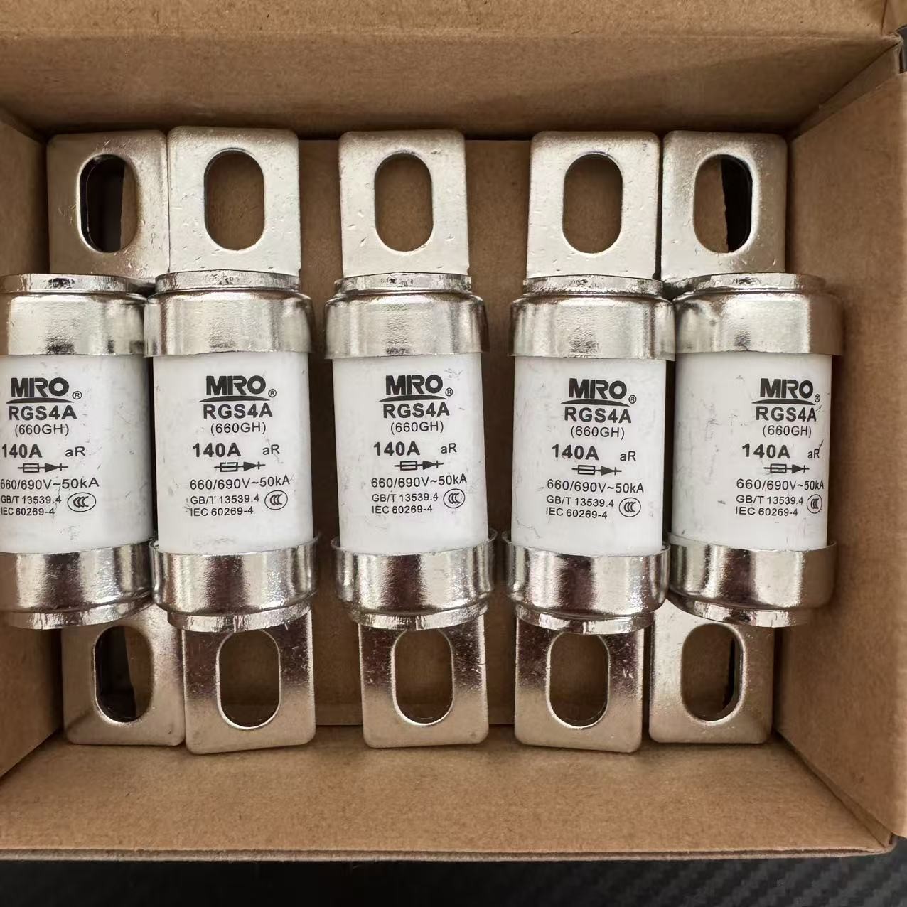 A pack/10PC NEW FIT FOR MRO RGS4A 660GH/690V 140A fast fuse insurance tube fuse