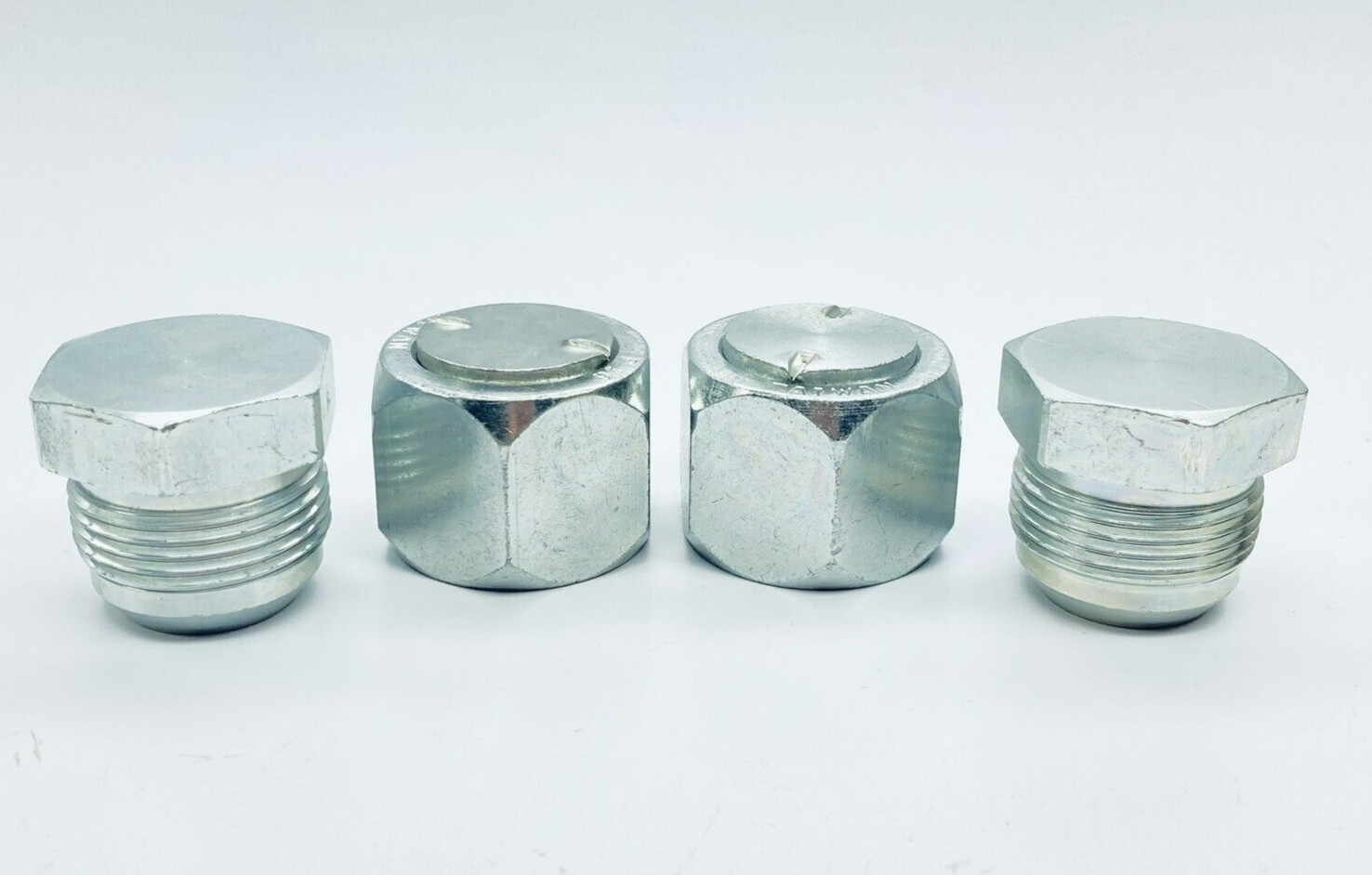 2 SETS OF UNUSED PARKER SMA-16 1-5/16″ HEX PLUGS FOR HYDRAULICS MALE & FEMALE
