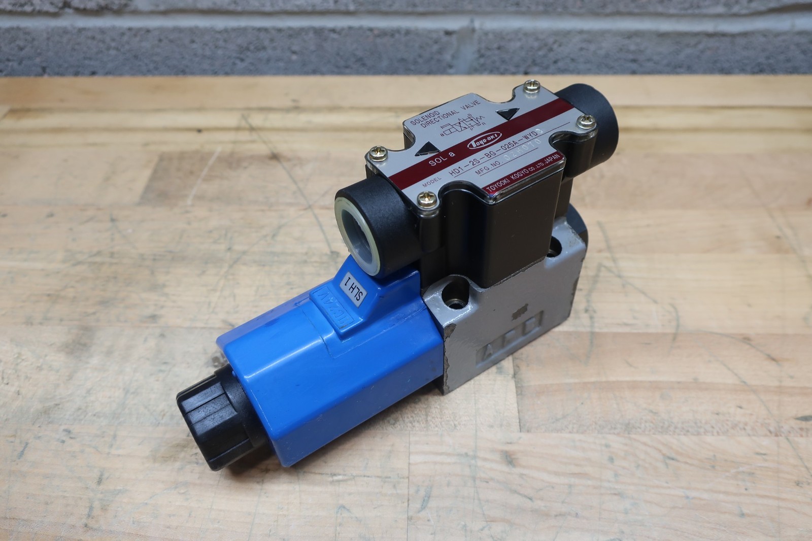 TOYOOKI HD1-2S-BG-025A-WYD | SOLENOID DIRECTIONAL VALVE