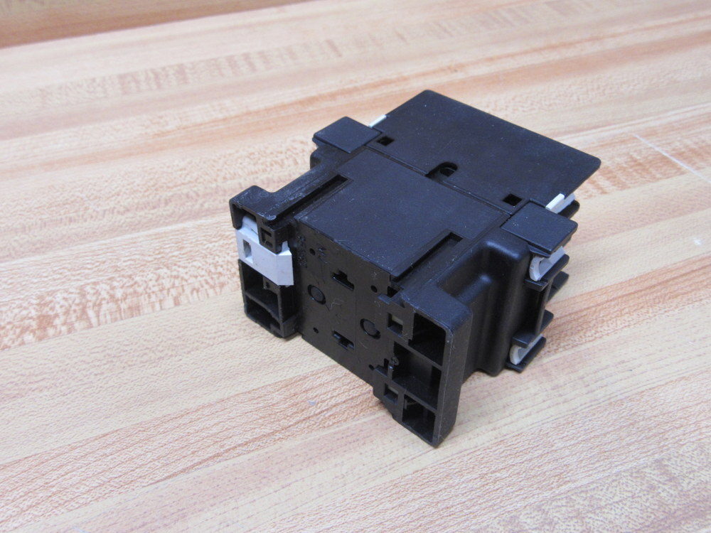 Klockner/Moeller DIL00 M Contactor DIL00M 110V/120V Coil