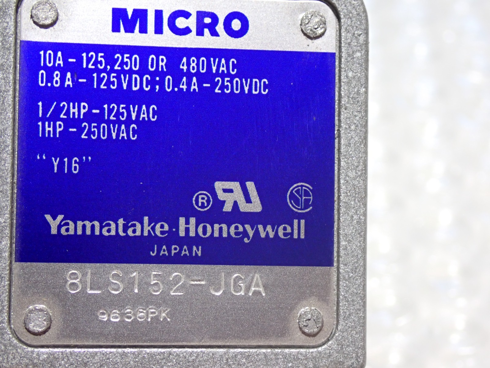 8LS152-JGA HONEYWELL MICRO SWITCH NEW