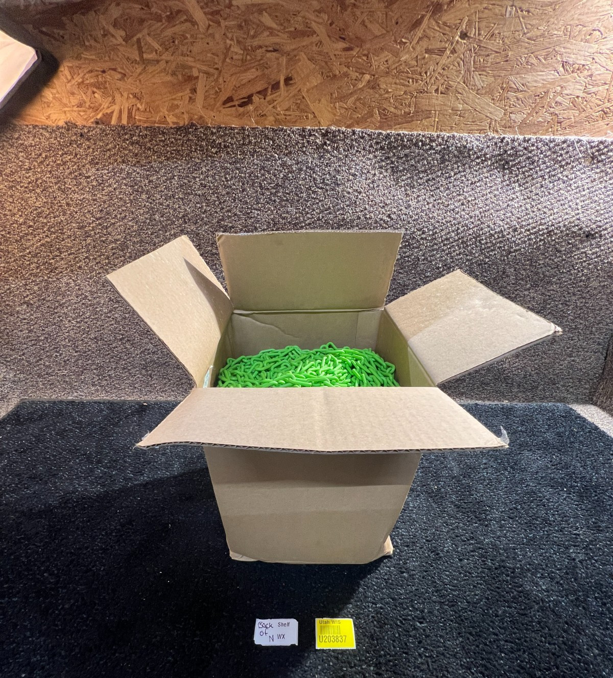 MR. CHAIN 30014-500 1.5 In. X 500 Ft. Safety Green Plastic Barrier Chain