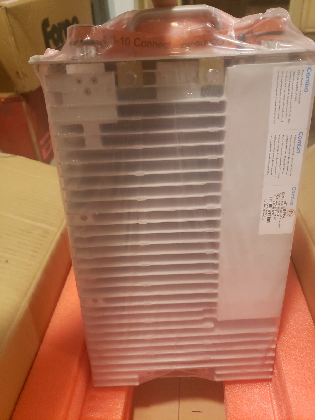 Comba mBDA RF Unit 1900MHz 2W 4.3-10 Connectors (MBDA-RF-19P33Q)