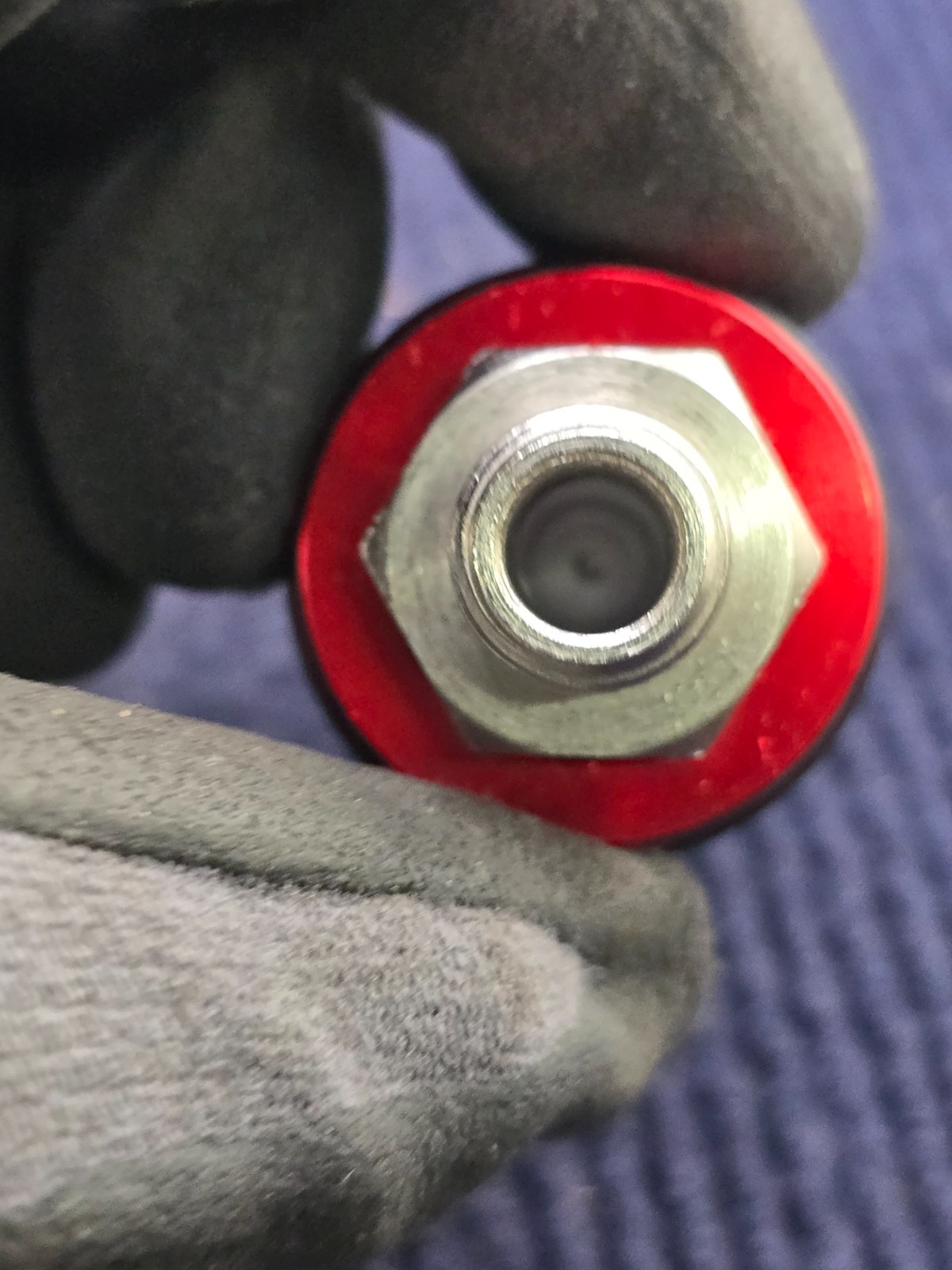 Milton S0751: Quick Connect Safety Exhaust Coupler – 1/4″ MNPT – 1/4″ Body