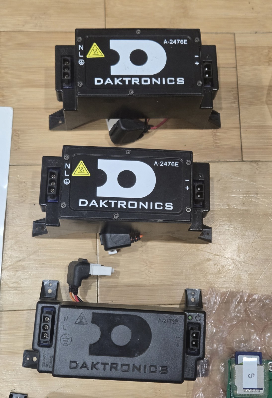 Lot of UNTESTED Items Daktronic Wireless Kit 0A-1327-1111 A-2476E Boards Etc