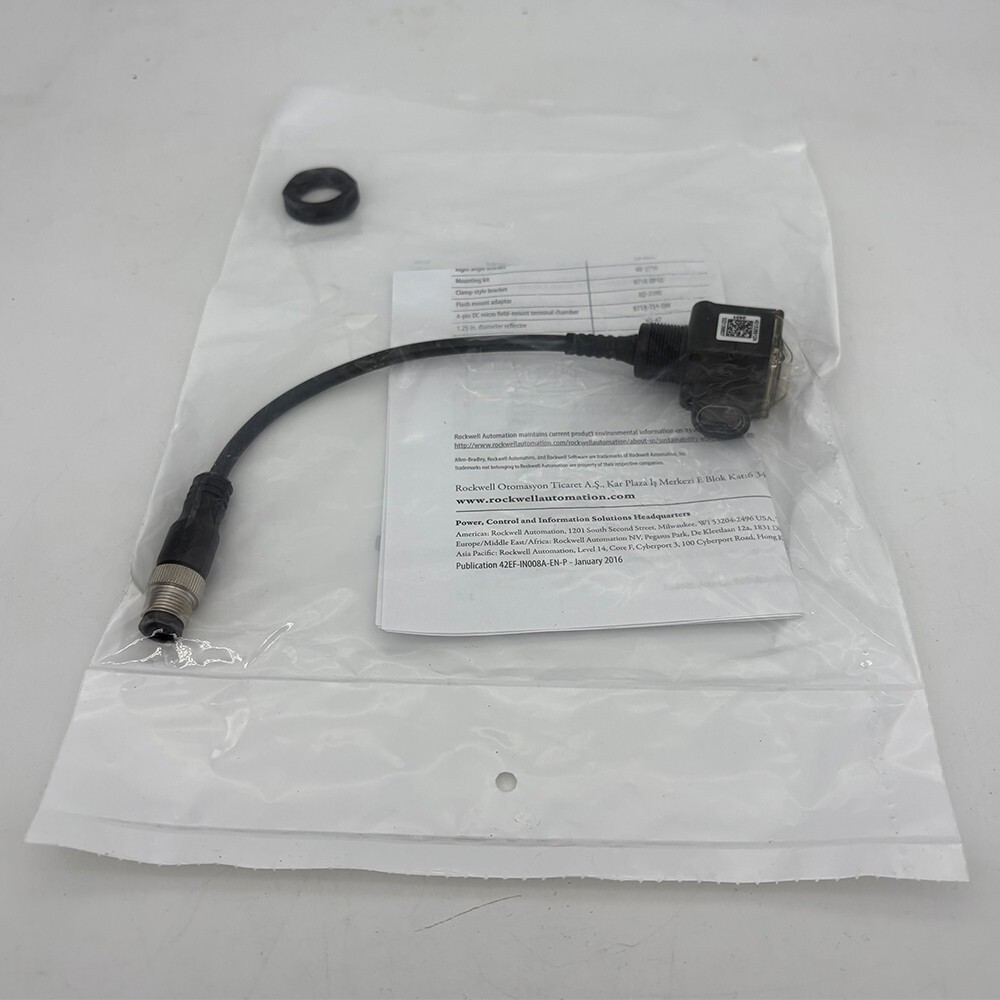 42EF-F2KBC-A2 RightSight Photosensor New Original 42EFF2KBCA2