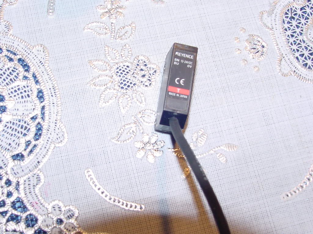 Keyence PZ-M51 , Square Transmissive Cable Type, NPN, 12-24VDC, BU OV, New Open
