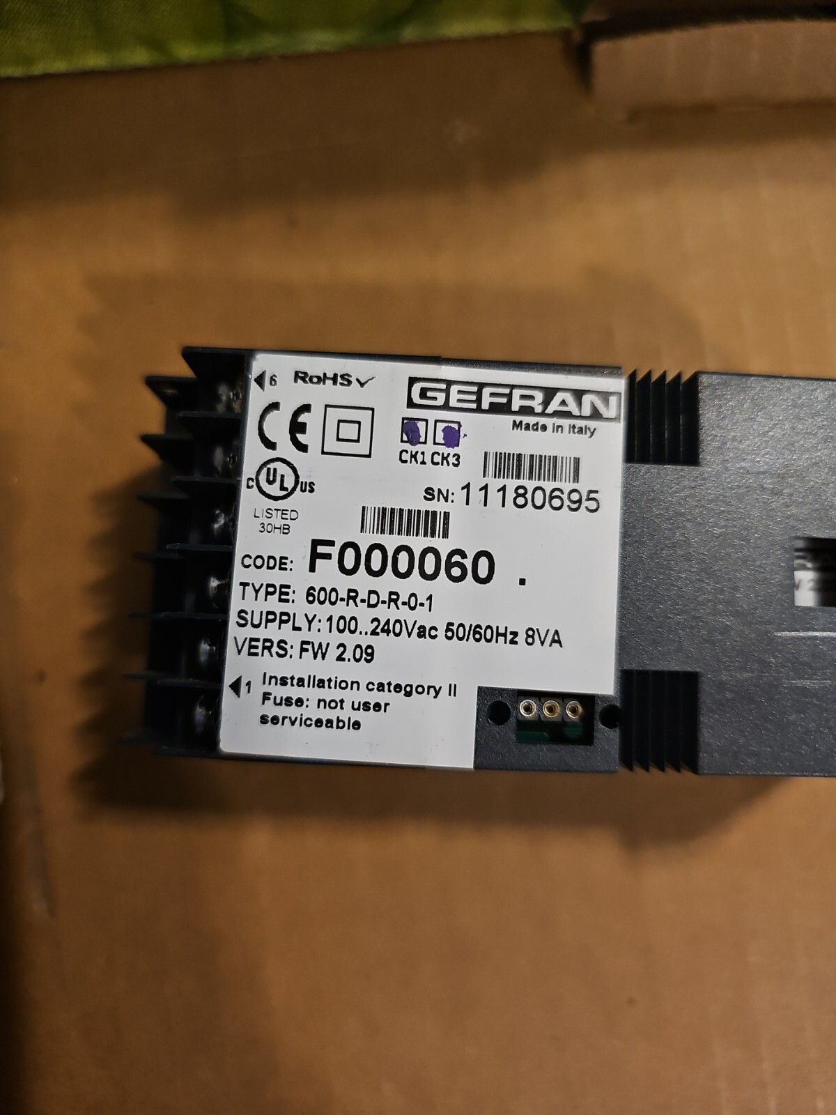 GEFRAN 600-R-D-R-0-1 version FW 2:09 F000060 100-240VAC 50/60HZ 8VA