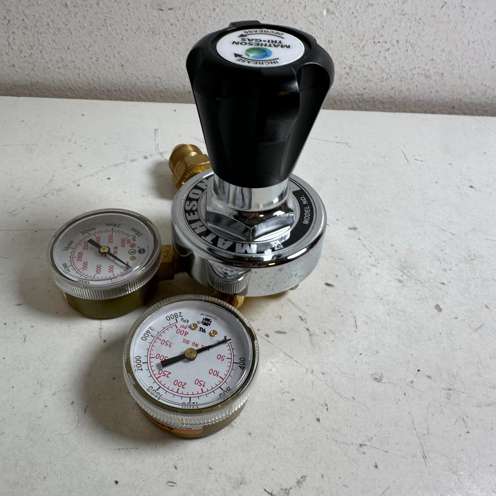Matheson 18 Series 18H-580 3000 psi Single-Stage General Purpose Gas Regulator