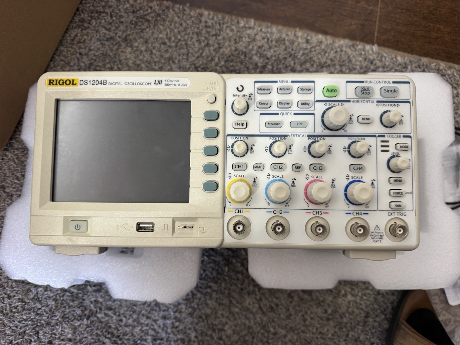 Rigol DS1204B Digital Oscilloscope LXI 4 Channel 200 MHz 2GSa/s