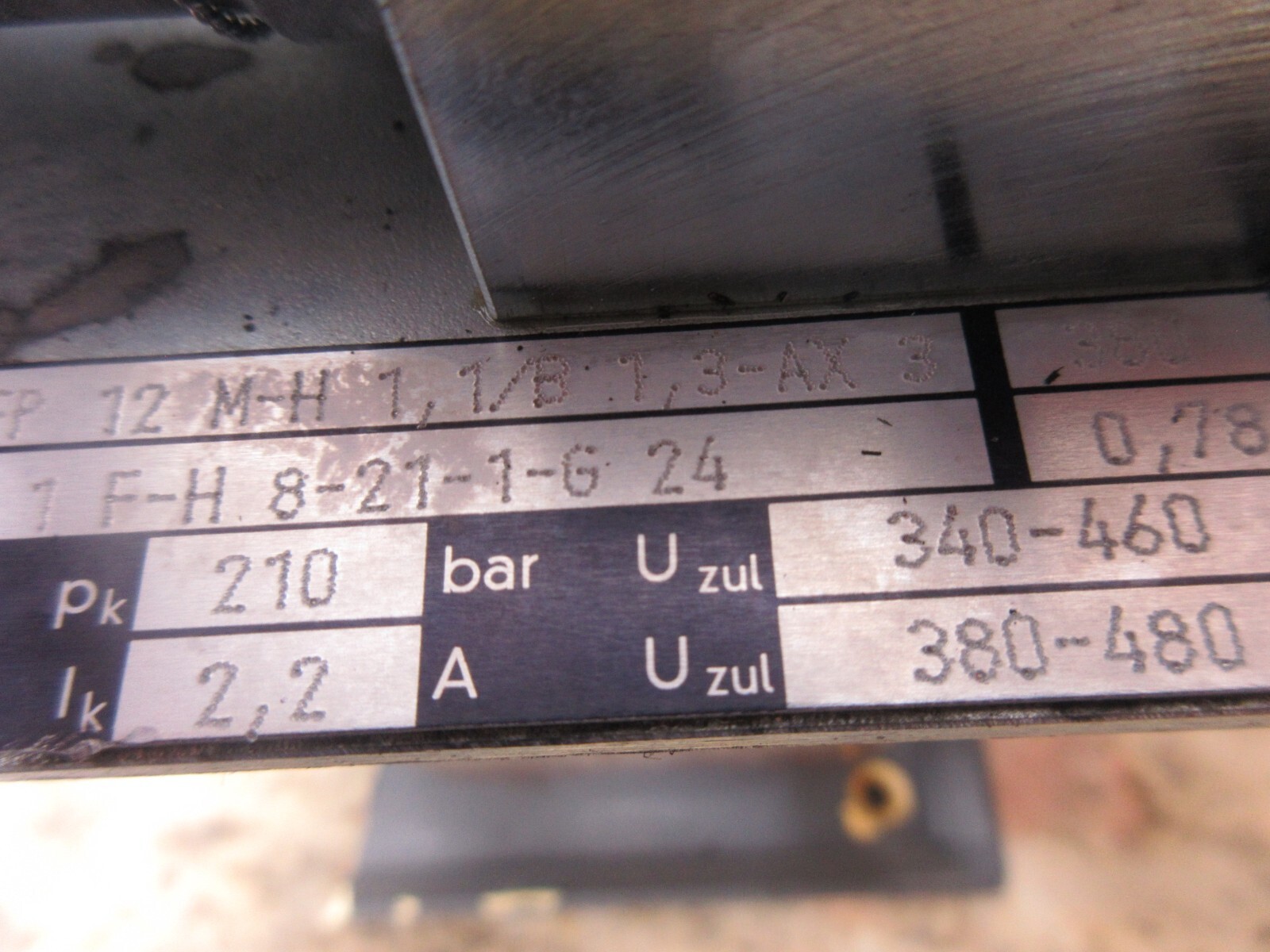 HAWE LUBRICATOR FP 12 M-H 1,1/B1,3-AX3E/140-BWN 1 F-H 8-21-1-G24 MAHO MH800W CNC