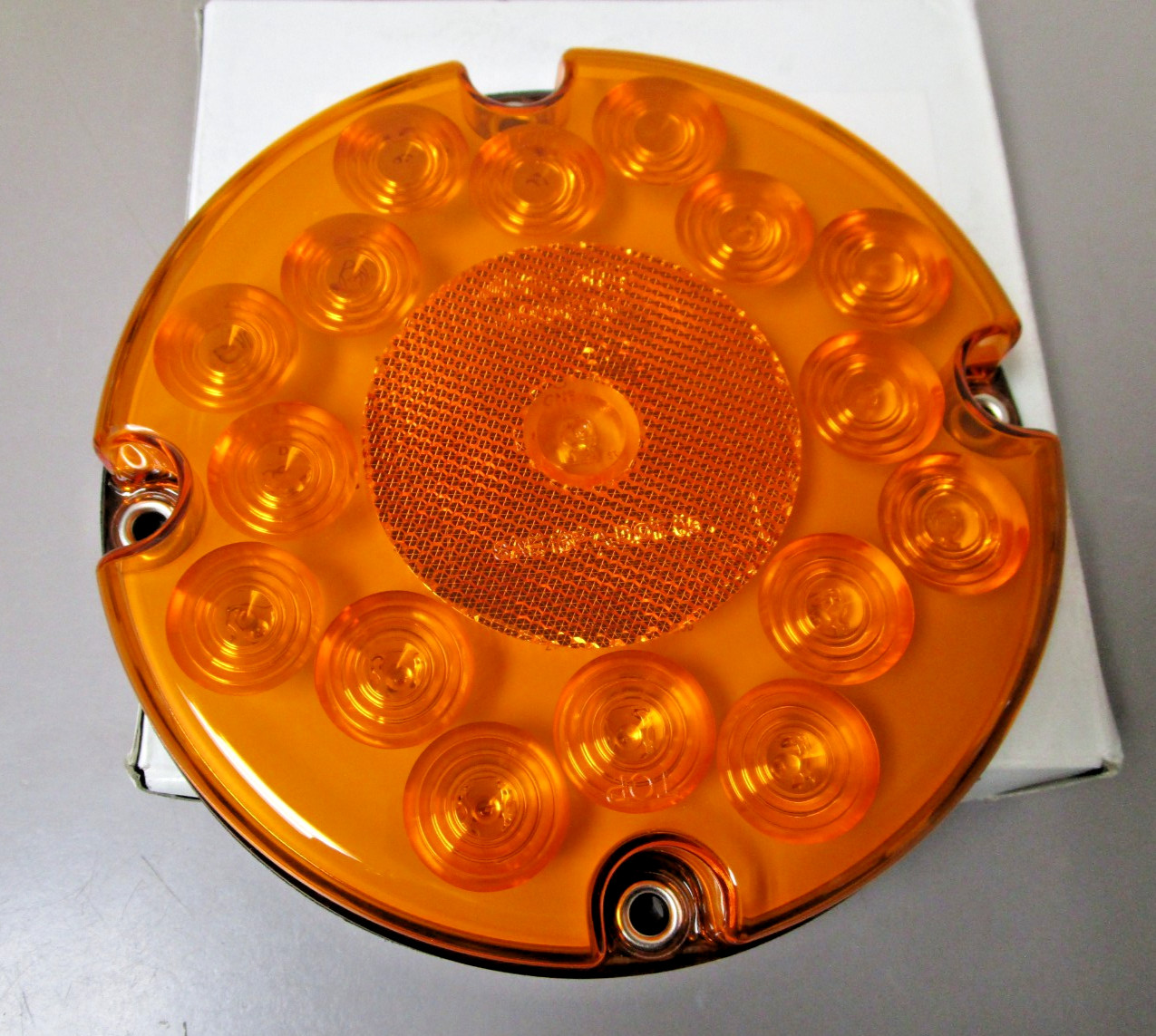Maxxima M90081Y LED 7″ Amber Yellow Park / Turn Light 7.7 – 14 VDC
