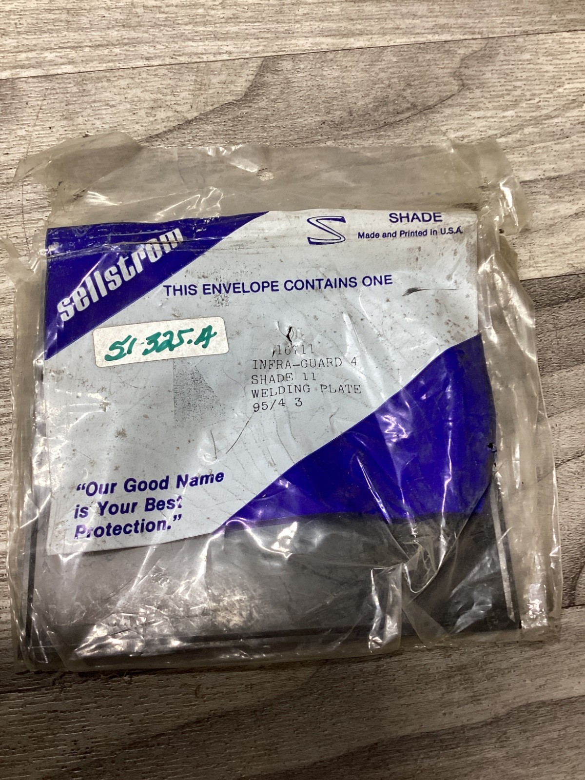 SELLSTROM 16711 INFRA-GUARD 4 SHADE 11 WELDING PLATE #103N21*SI