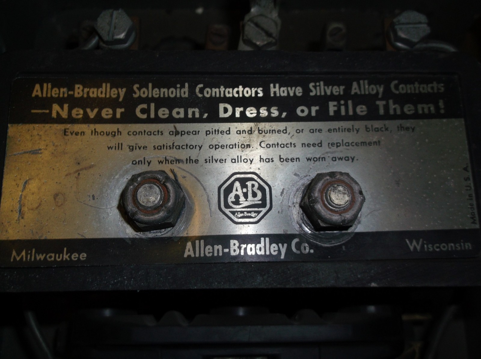 Allen Bradley Bulletin 815 Type B2 Form 815-139 w/ Enclosure sz 2 2A86 120V 60CY