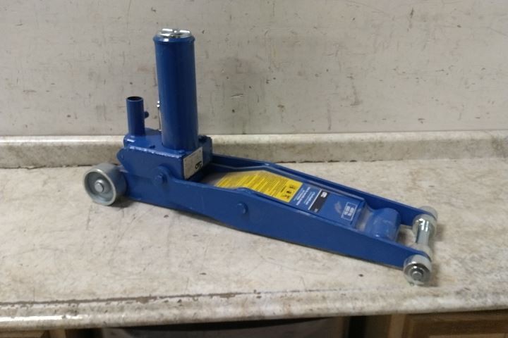 OTC 5214 4 Ton Load Capacity 28-3/4 In Maximum Lift Forklift Jack