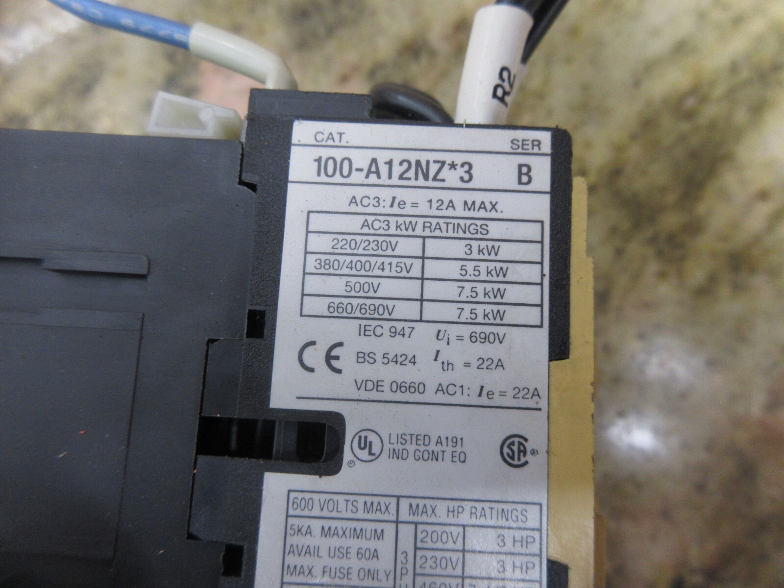 ALLEN BRADLEY CONTACTOR 104-A12NZ243 SER A 100-A12NZ*3 SER B 690V 22A 193-BSB 22