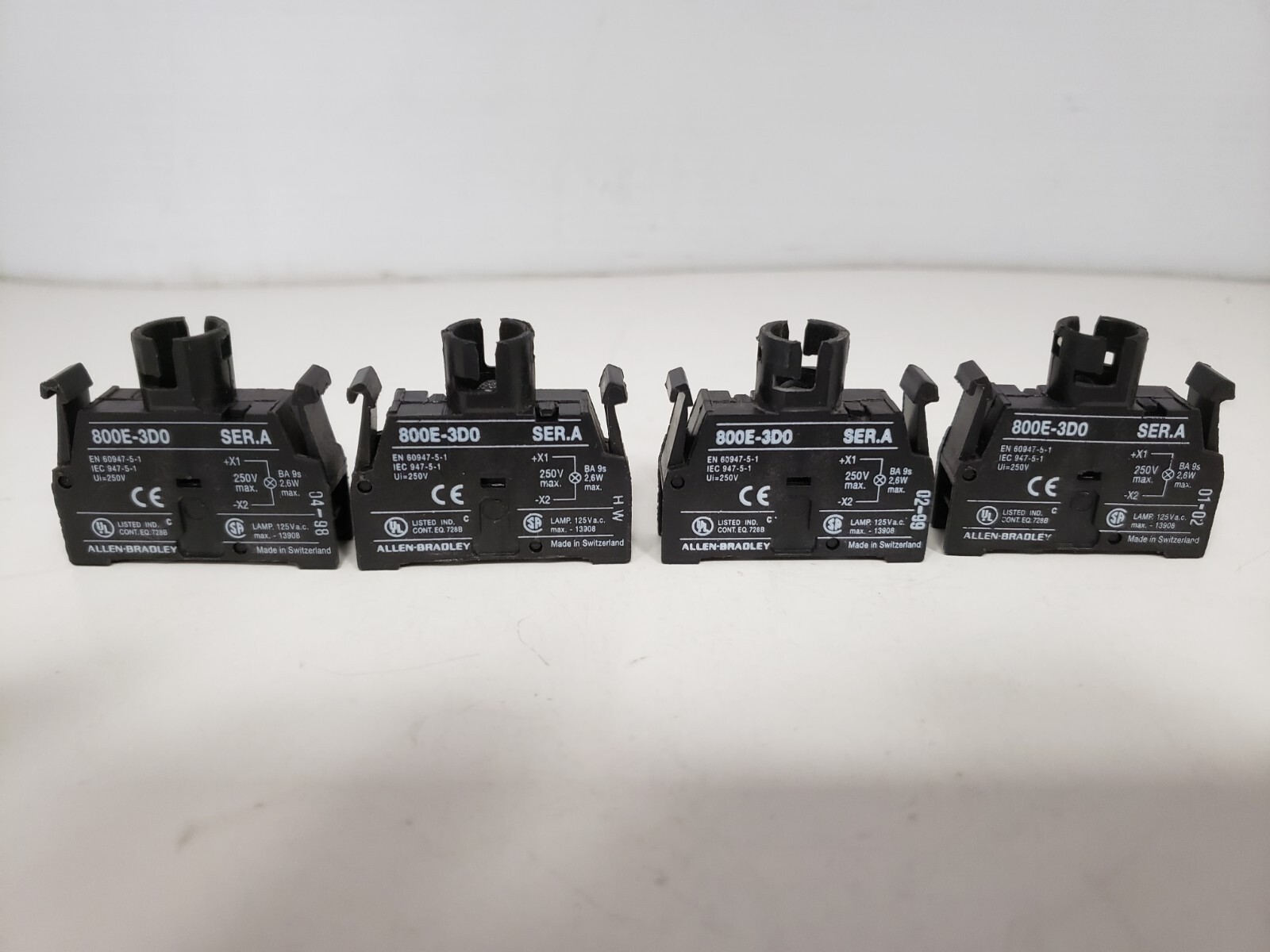 ALLEN BRADLEY 800E-3D0 PILOT LIGHT MODULE 22.5MM 250VAC 2.6W (LOT OF 4)