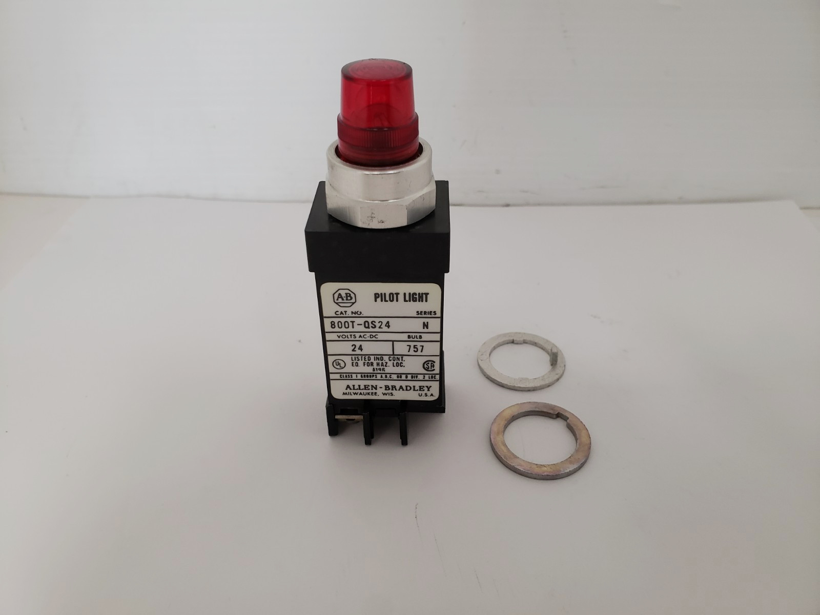 ALLEN BRADLEY 800T-QS24R PILOT LIGHT 24V AC/DC SERIES N NNB