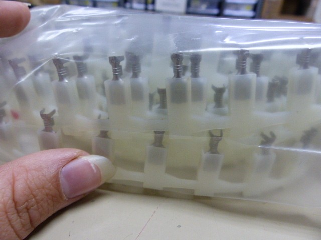 Amp 520982-2 Qty of 515 per Lot TERMINAL Female .187x.032 20-16AWG 600V