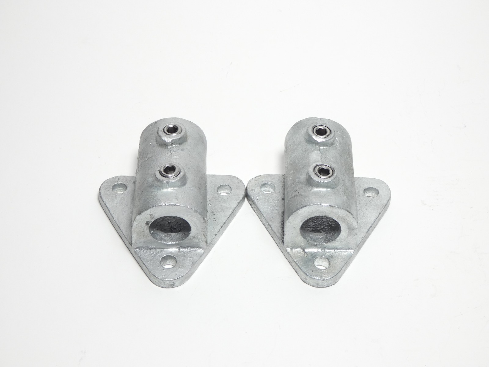 *Lot of 2* Grainger 4NXR8 Structural Fitting Speed Rail Wall Flange – NEW Sur…