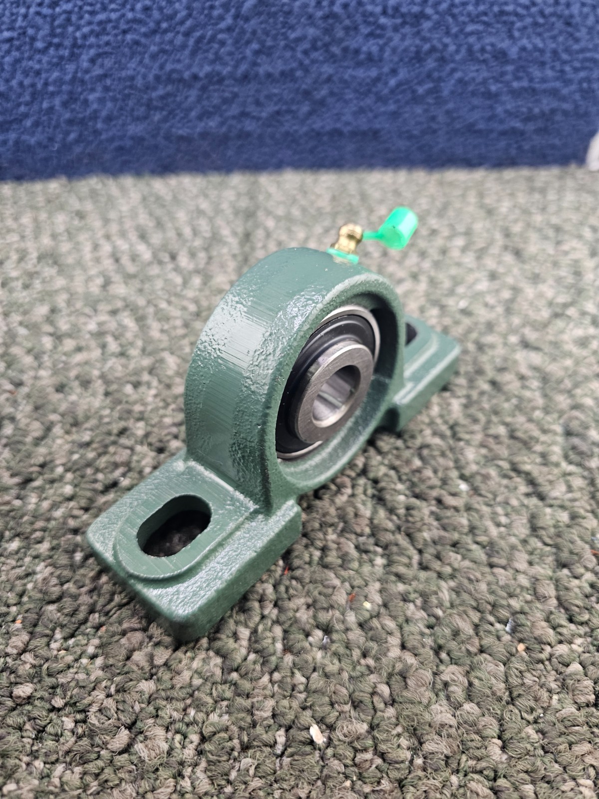 (QTY 2) PGN P202 UC202-10 PILLOW BLOCK BEARING 5/8″ BORE CAST IRON CAGE