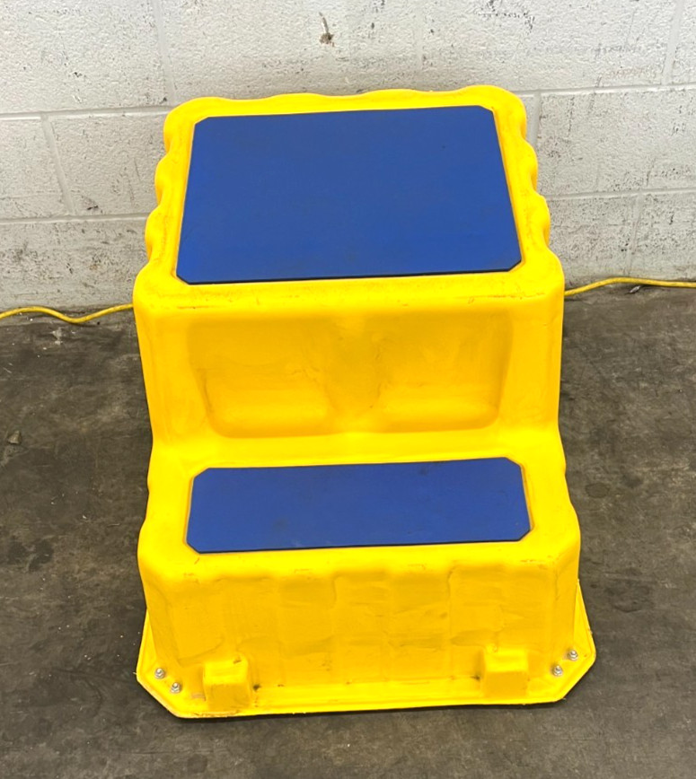 PREMIER PLASTICS POLYETHYLENE 2 STEP STOOL OAD LENGTH 21″ WIDTH 34″ HEIGHT 20″