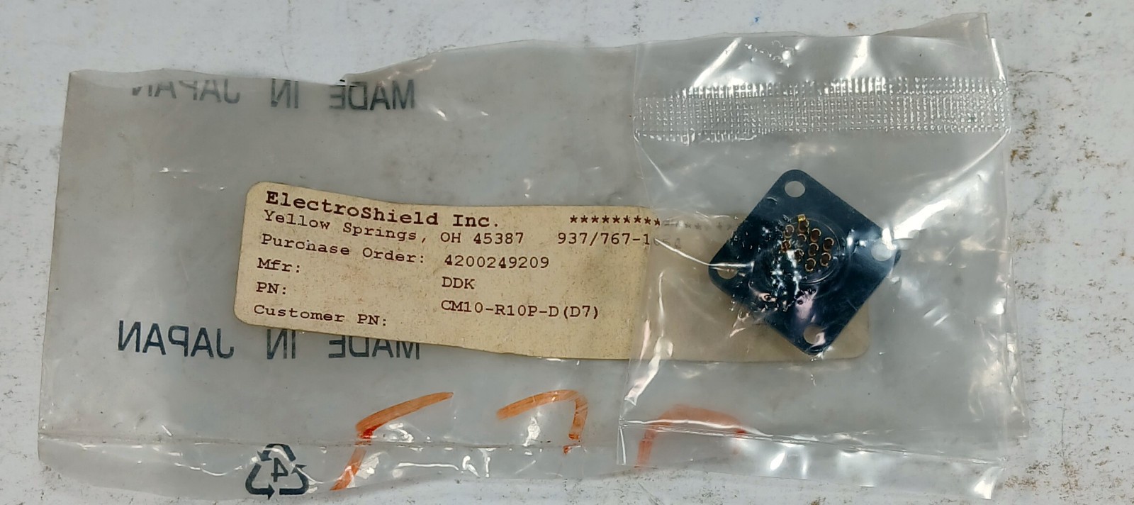 1 NEW ELECTROSHIELD CM10-R10P-D(D7) 10 PIN RECEPTACLE NNB ***MAKE OFFER***