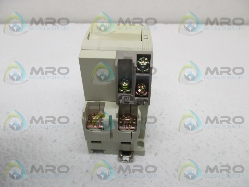 FUJI ELECTRIC CP32FM/3W1D CIRCUIT PROTECTOR NSMP