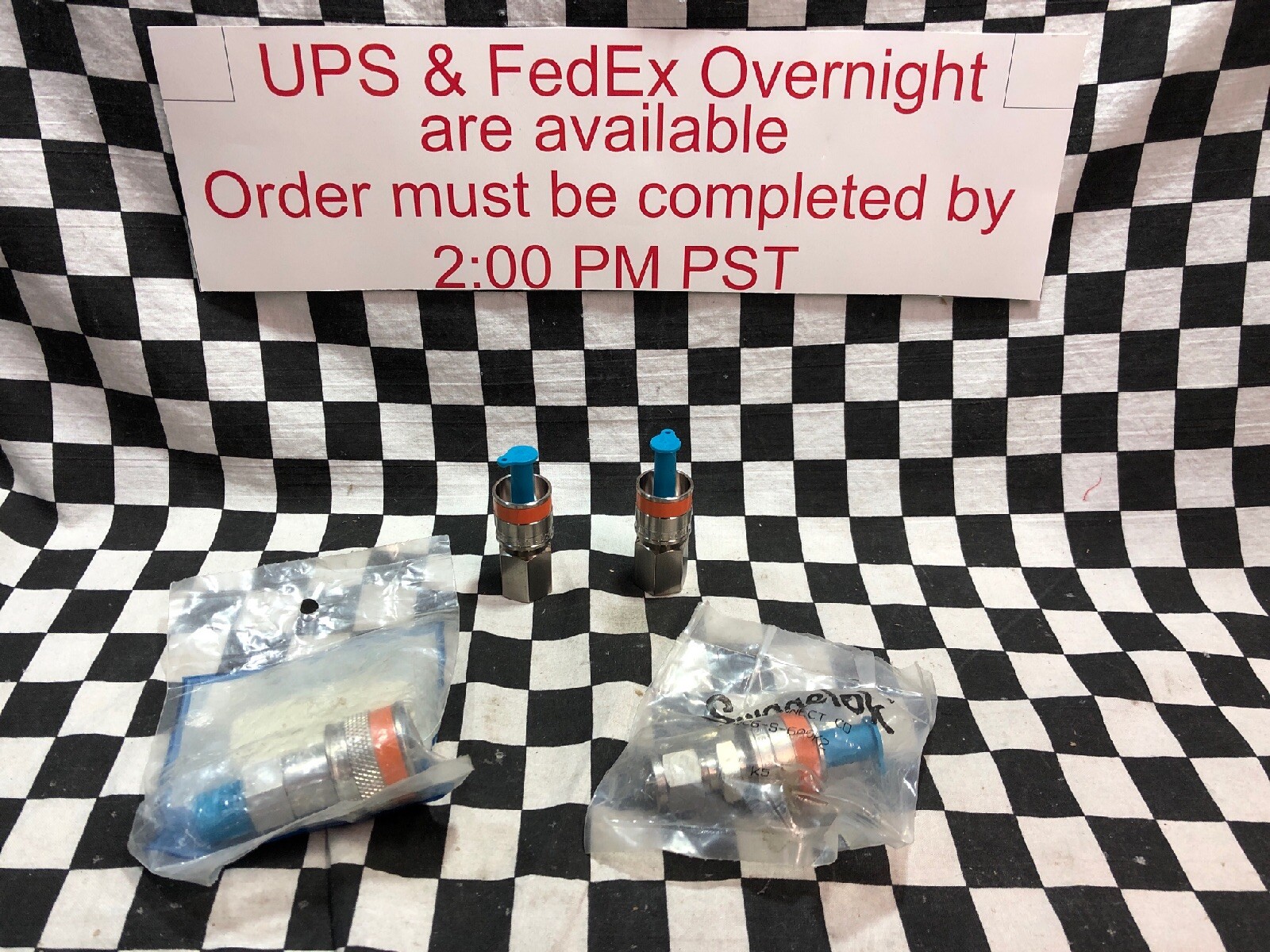 4x Swagelok Quick Connect, SS-QC6-B-4PMK2 & SS-QC6-S-600K2 & SS-QC4-S-4PFK2