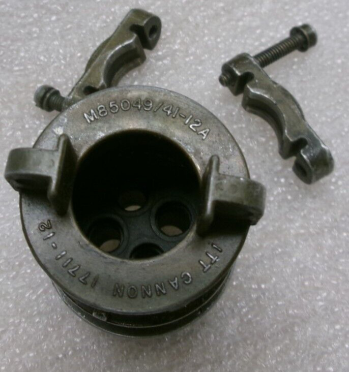 ITT CANNON BENDIX VEAM 22-22 4-Pin Circular Socket Connector Shell Kit #663FF