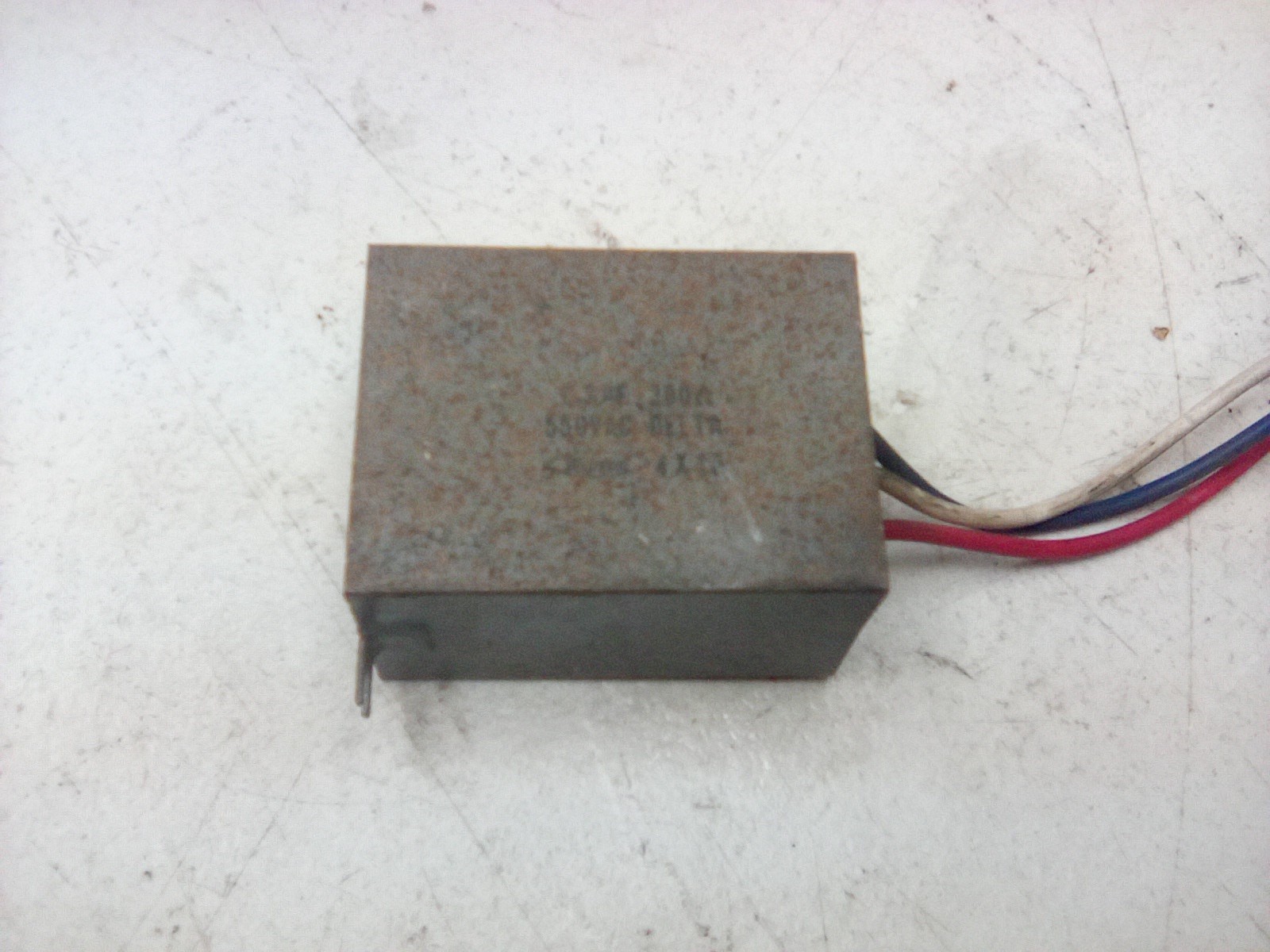 Marcon 4X19 550VAC Delta 0.2uf 200 Ohm Capacitor
