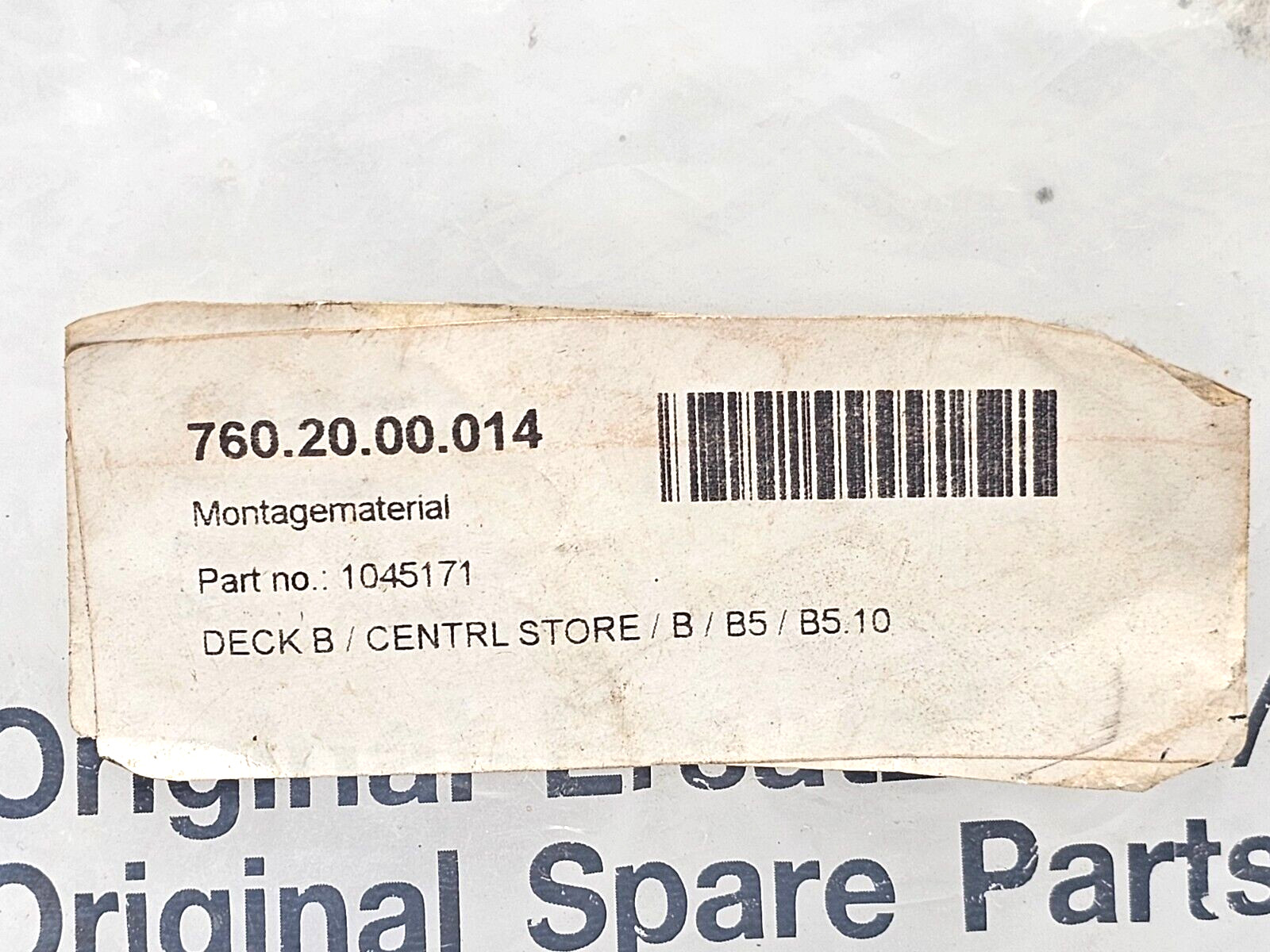 1045171 PROMINENT MONTAGEMATERIAL METR. KPL 1045171 LOT OF 4