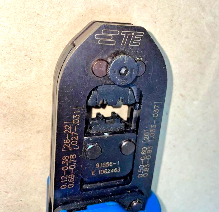 TE Connectivity / AMP Brand 91556-1 CCII 20-26 AWG Tyco Excellent