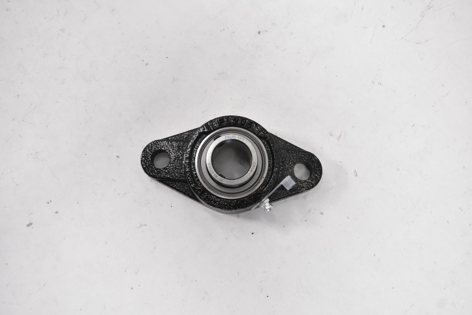 2 Bolt Flange Bearing 1-1/4″ SB205-16G Support Bracket Replacement Unit