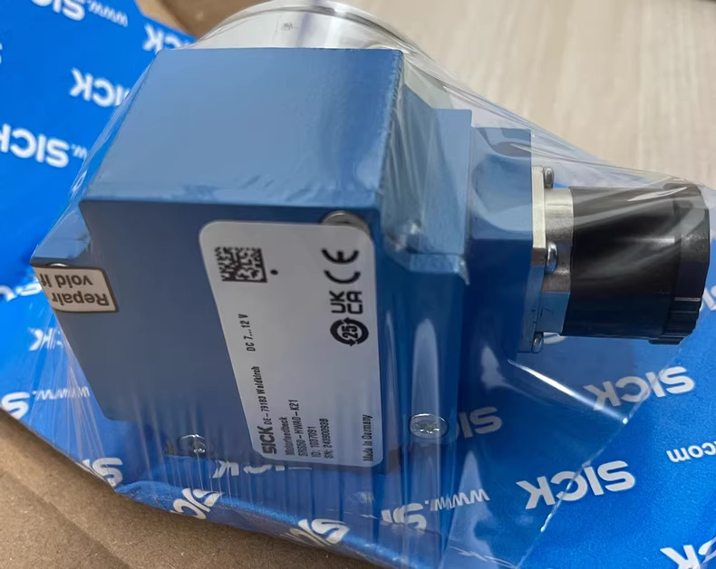 1PC NEW SRS50-HWA0-K21 SICK Encoder