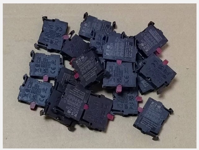 20 pc EATON M22-KC01 Button Switch Auxiliary Contact