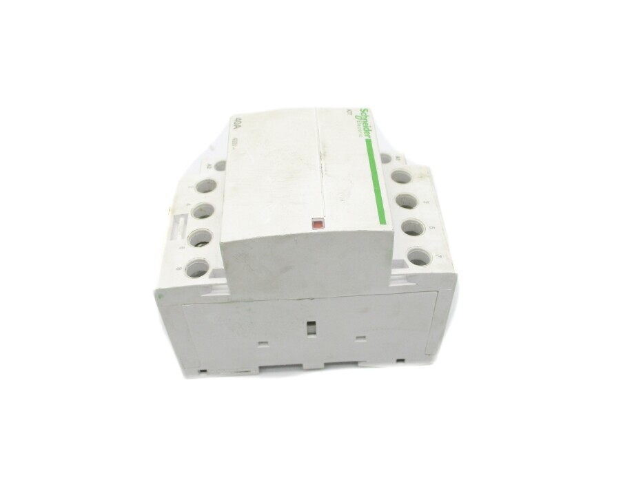 SCHNEIDER ELECTRIC A9C20844 220/240V UNMP