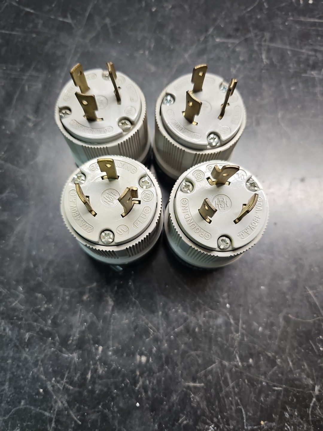 Lot 4 H&H Arrow Hart Grounding Plug 20A 480 VAC