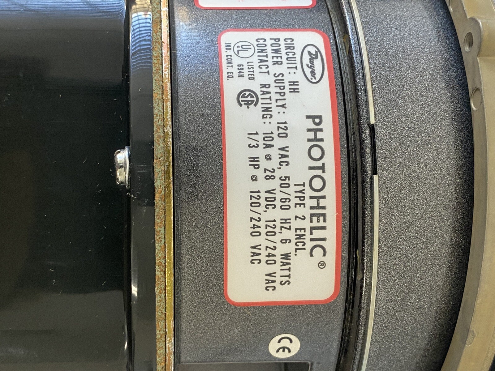 DWYER A3030 120/240VAC 10A 25PSI W25K. NIB