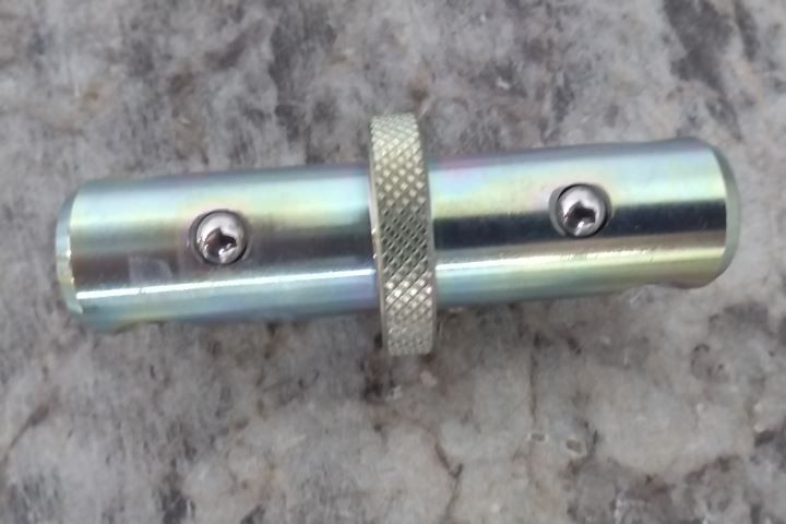 Enerpac MZ4007 2.5 Ton Capacity Lock On Tube Connector