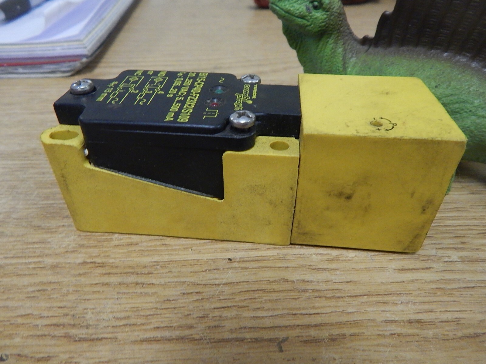Turck Bi15-CP40-FZ3X21 CombiProx S109 3-10508 CP40-112-14NPT Sensor