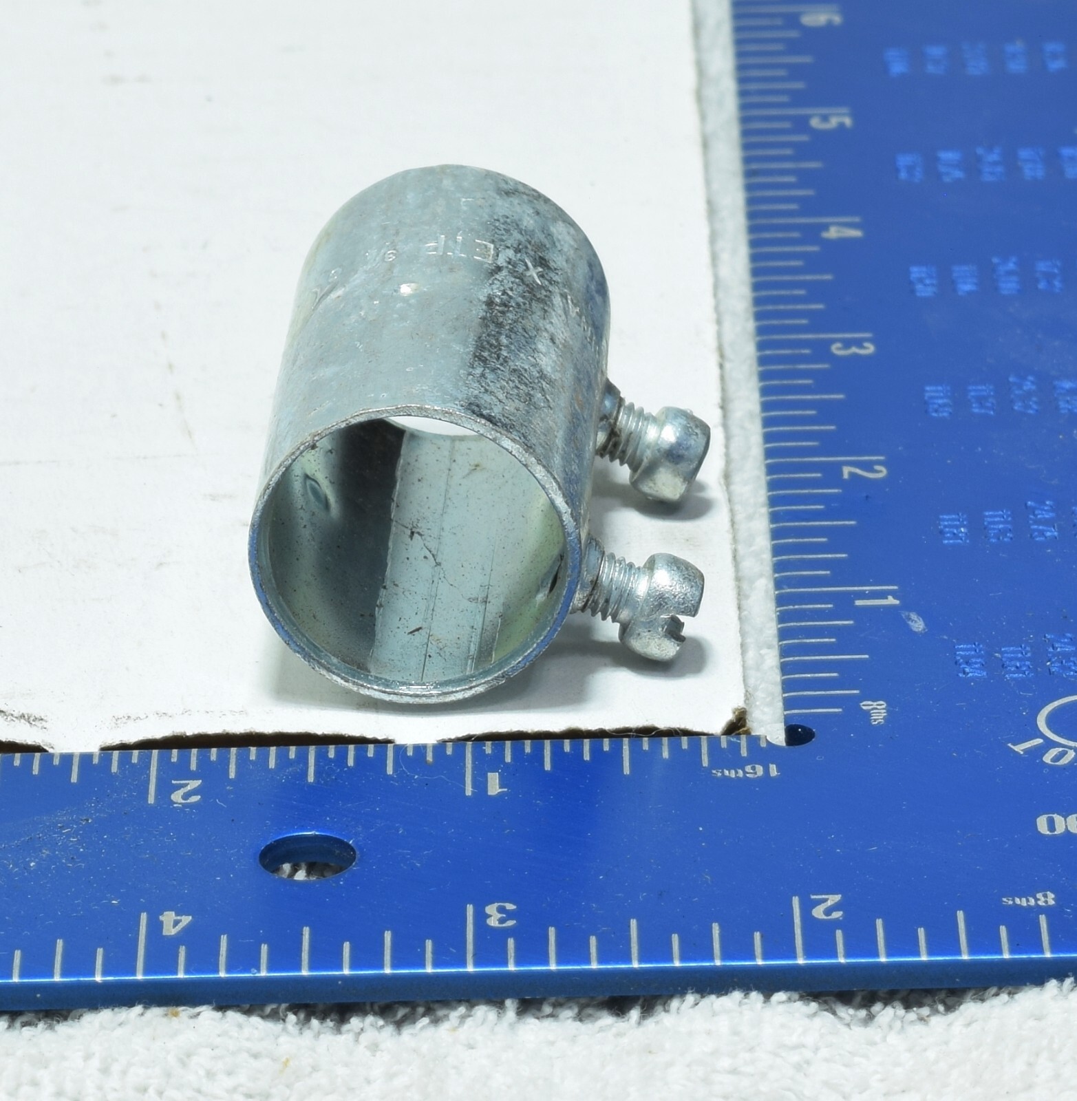 Lot (27) EGS 5050S 1/2″ EMT Coupling